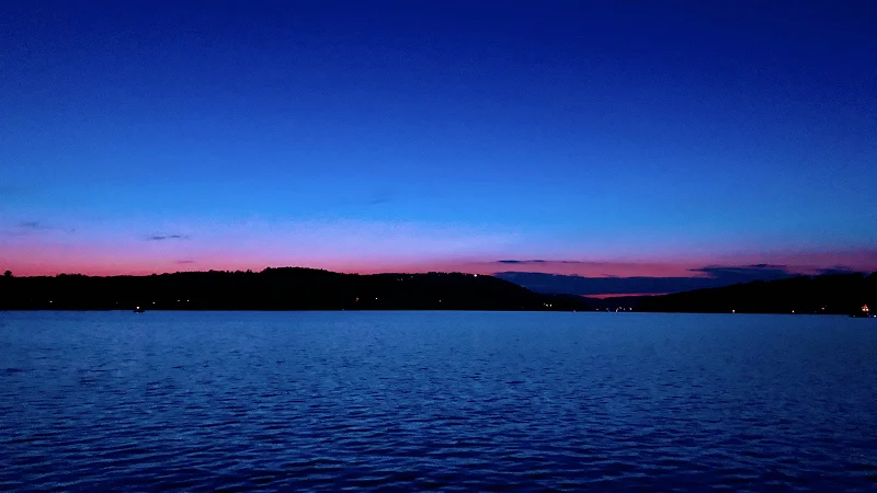 Sunset over Deep Creek Lake with pink and purple sky